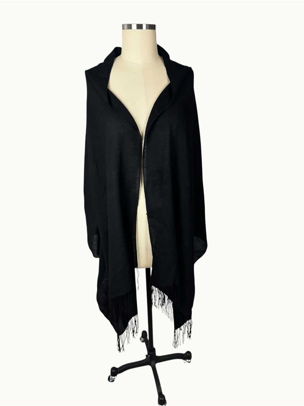 Nordstrom 100% Cashmere Black Wrap Shawl Scarf Fringe 28x82